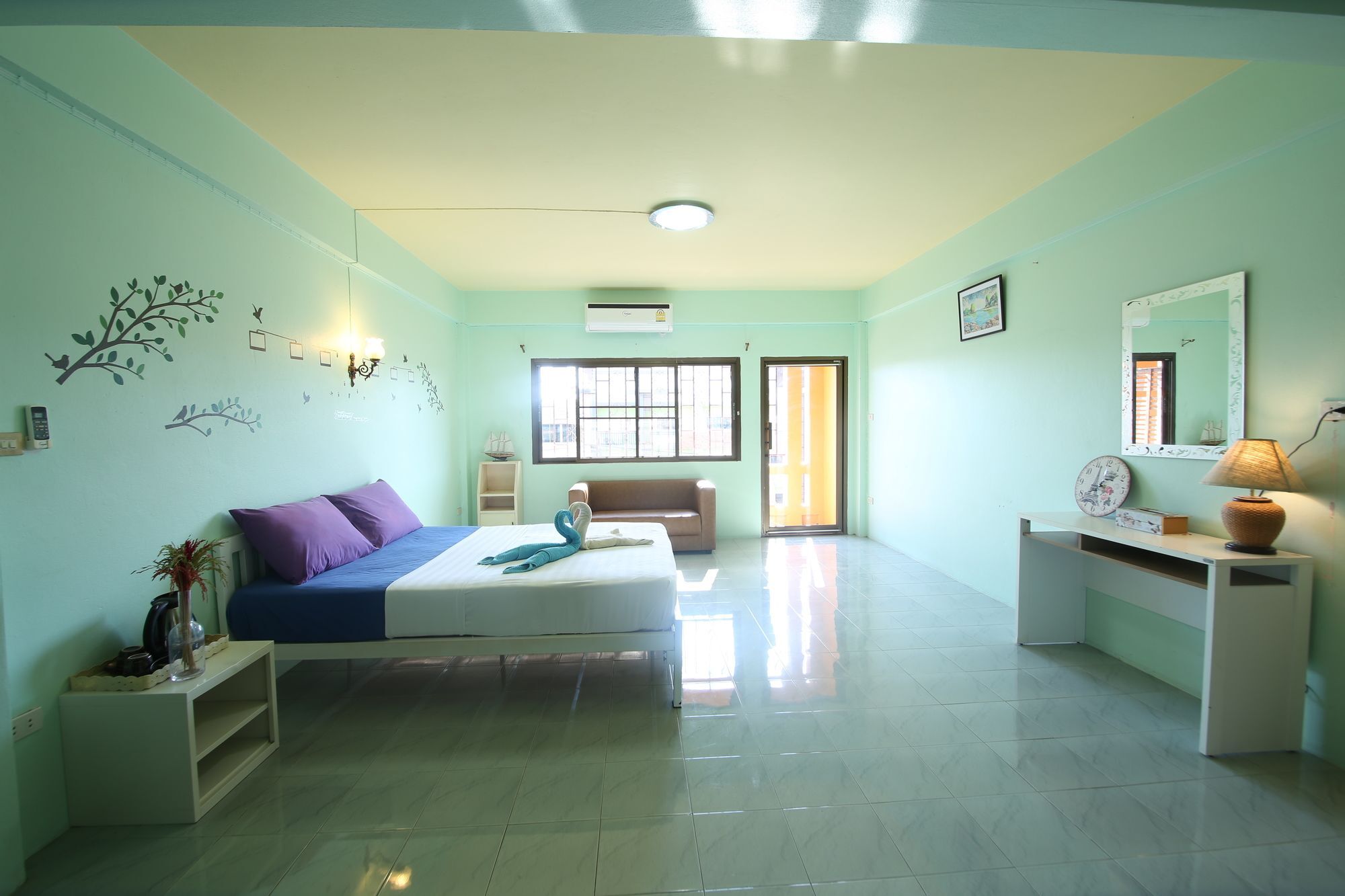 Cube Hostel Krabi Exterior photo